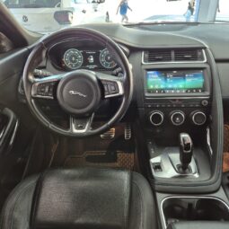 
										Jaguar E-Pace 2.0 P250 R-Dynamic S 4WD full									