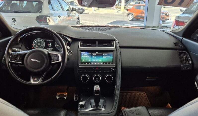 
								Jaguar E-Pace 2.0 P250 R-Dynamic S 4WD full									