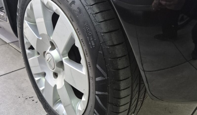 
								Citroën C3 Exclusive 1.4 8V (flex) full									