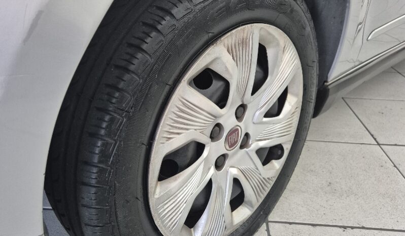 
								Fiat Grand Siena Evo Attractive 1.4 8V (Flex) full									