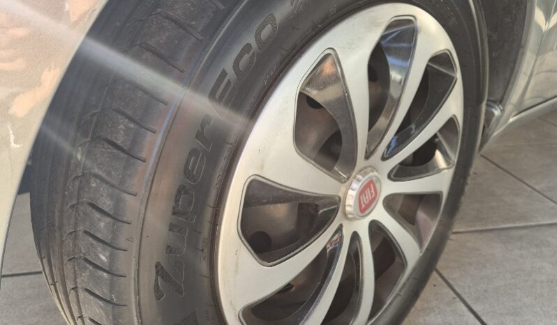 
								Fiat Idea Attractive 1.4 8V (Flex) full									