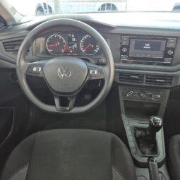 
										Volkswagen Polo Track 1.0 Flex 12V 5p full									