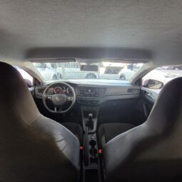 
										Volkswagen Polo Track 1.0 Flex 12V 5p full									