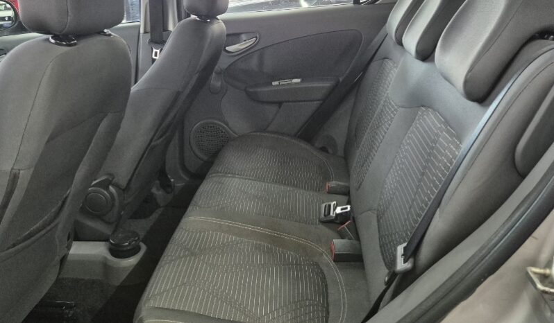 
								Fiat Palio Attractive 1.4 8V (Flex) full									