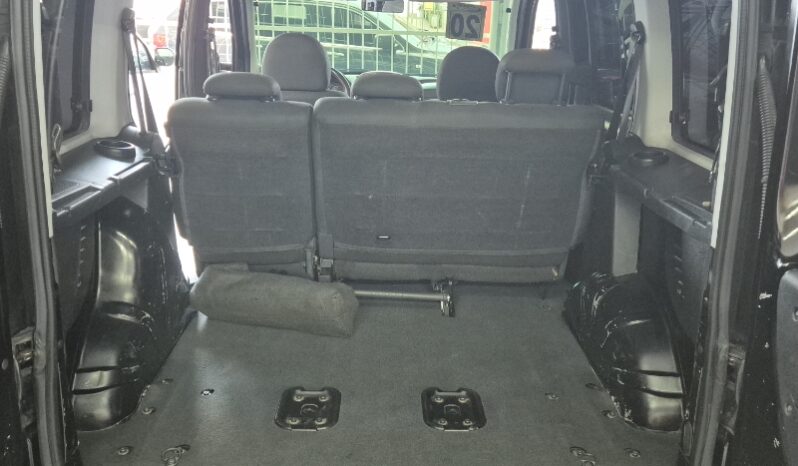 
								Fiat Doblò Essence 1.8 16V (Flex) full									