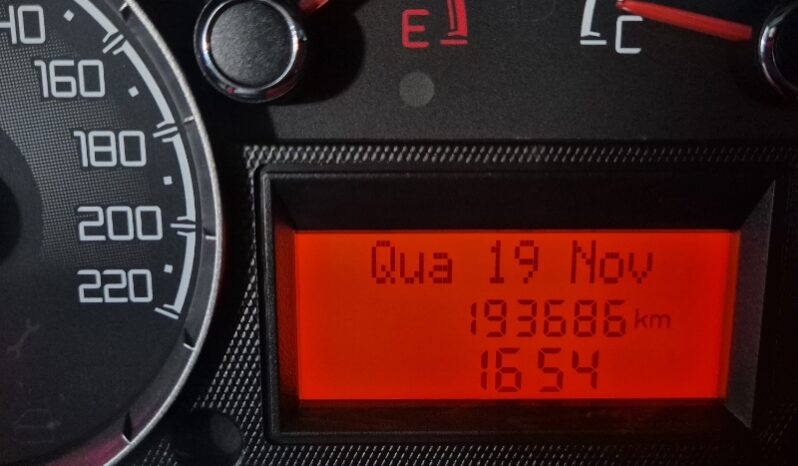 
								Fiat Doblò Essence 1.8 16V (Flex) full									