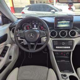 
										Mercedes-Benz CLA 180 1.6 CGI GASOLINA 7G-DCT full									