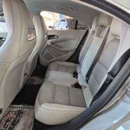 
										Mercedes-Benz CLA 180 1.6 CGI GASOLINA 7G-DCT full									