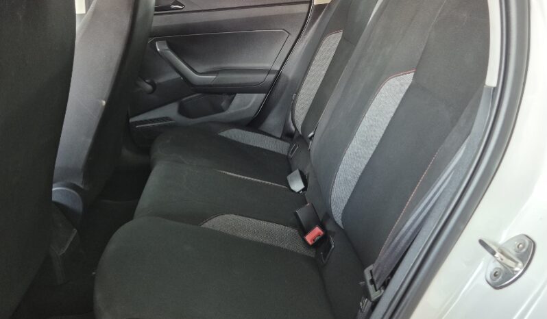 
								Volkswagen Polo Track 1.0 Flex 12V 5p full									