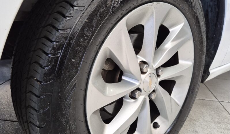 
								Chevrolet Onix Plus 1.0 LT II (Flex) full									