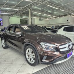 
										Mercedes-Benz GLA 200 GLA 200 1.6 Advance full									