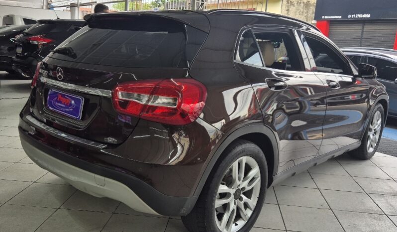 
								Mercedes-Benz GLA 200 GLA 200 1.6 Advance full									