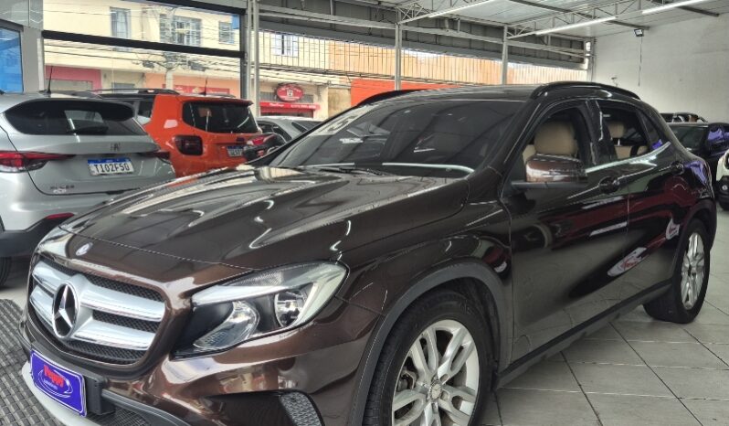 
								Mercedes-Benz GLA 200 GLA 200 1.6 Advance full									