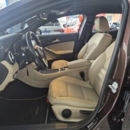 
										Mercedes-Benz GLA 200 GLA 200 1.6 Advance full									