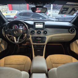 
										Mercedes-Benz GLA 200 GLA 200 1.6 Advance full									