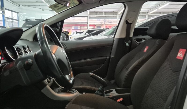 
								Peugeot 308 Quiksilver 1.6 16v full									