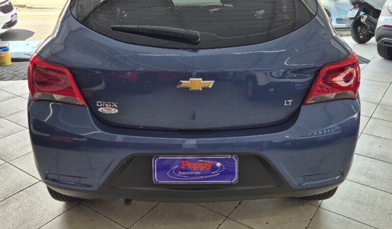 
								Chevrolet Onix 1.0 LT SPE/4 full									