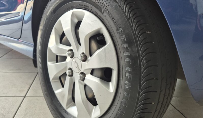 
								Chevrolet Onix 1.0 LT SPE/4 full									