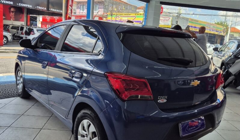 
								Chevrolet Onix 1.0 LT SPE/4 full									