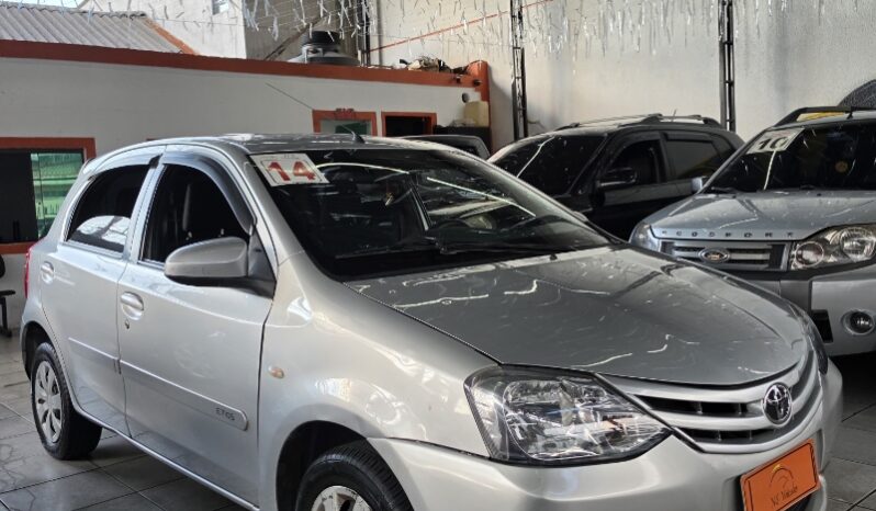 
								Toyota Etios XS 1.5 (Flex) full									