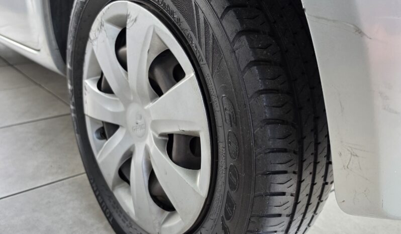 
								Toyota Etios XS 1.5 (Flex) full									