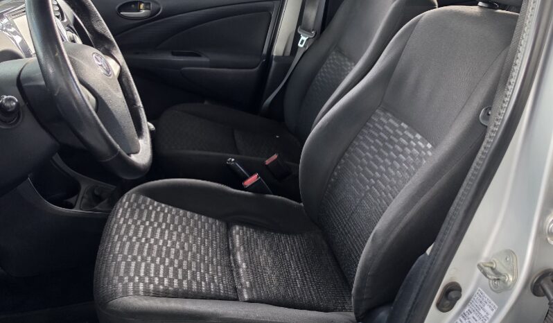 
								Toyota Etios XS 1.5 (Flex) full									