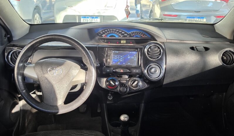 
								Toyota Etios XS 1.5 (Flex) full									