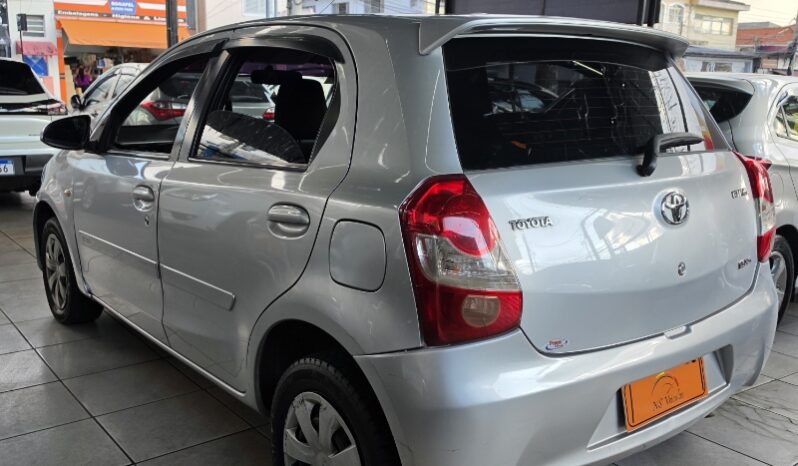 
								Toyota Etios XS 1.5 (Flex) full									
