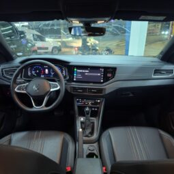 
										Volkswagen Nivus Highline 200 TSI full									