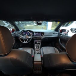 
										Volkswagen Nivus Highline 200 TSI full									