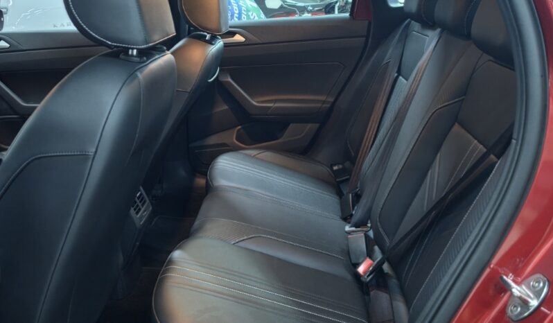 
								Volkswagen Nivus Highline 200 TSI full									