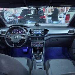 
										Volkswagen T-Cross 1.0 200 TSI Comfortline (Aut) (Flex) full									