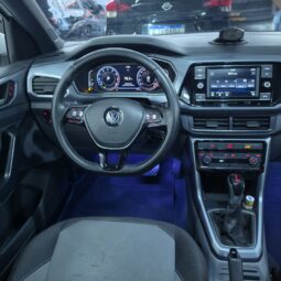 
										Volkswagen T-Cross 1.0 200 TSI Comfortline (Aut) (Flex) full									