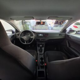 
										Volkswagen Polo Track 1.0 Flex 12V 5p full									