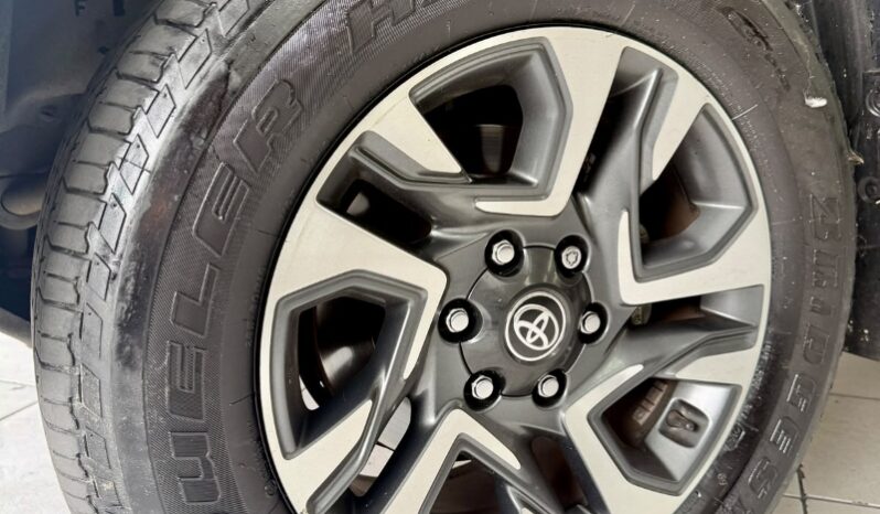 
								Toyota SW4 Diamond  2.8 turbodiesel 7L 4×4 (Aut) full									