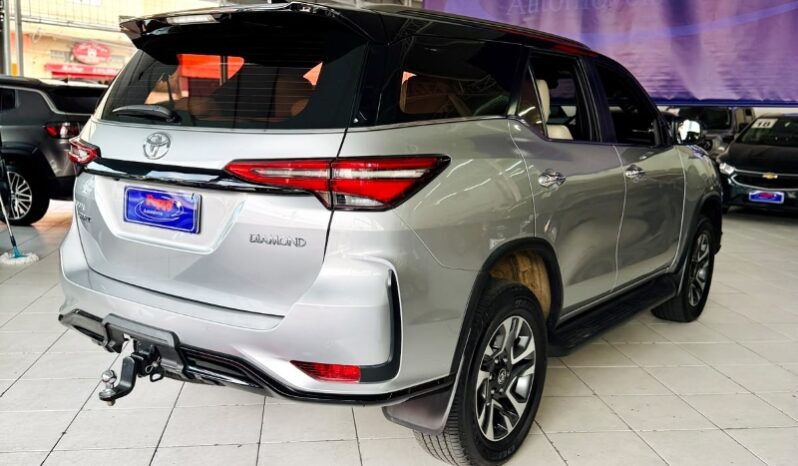 
								Toyota SW4 Diamond  2.8 turbodiesel 7L 4×4 (Aut) full									