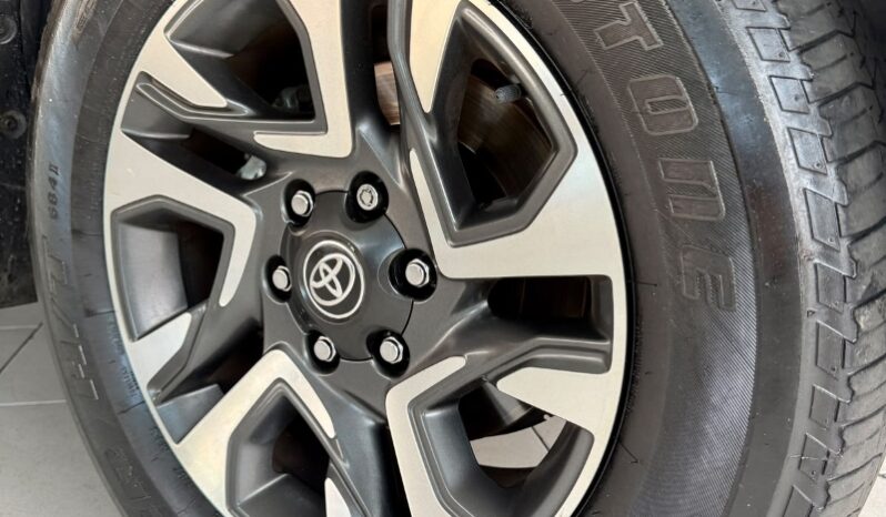 
								Toyota SW4 Diamond  2.8 turbodiesel 7L 4×4 (Aut) full									