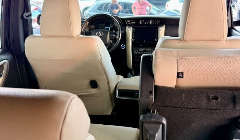 
								Toyota SW4 Diamond  2.8 turbodiesel 7L 4×4 (Aut) full									