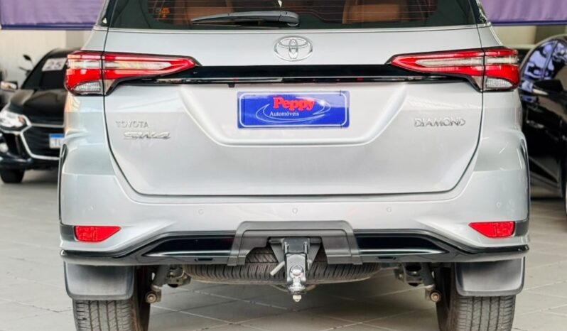 
								Toyota SW4 Diamond  2.8 turbodiesel 7L 4×4 (Aut) full									
