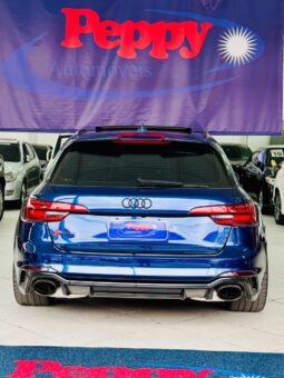 
										Audi RS4 2.9 TFSI Avant Tiptronic quattro full									