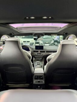 
										Audi RS4 2.9 TFSI Avant Tiptronic quattro full									