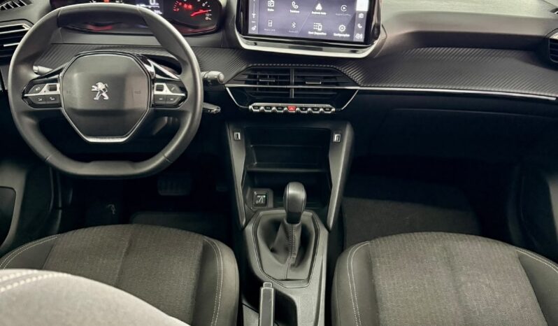 
								Peugeot 208 Active 1.6 full									