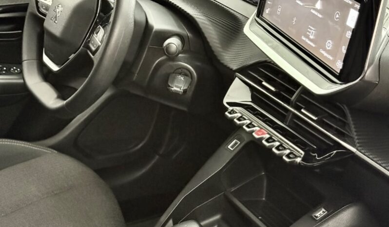 
								Peugeot 208 Active 1.6 full									