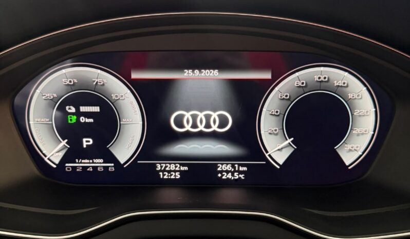 
								Audi Q5 Performance TFSIe full									