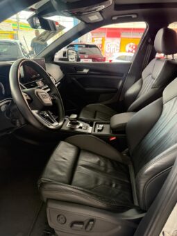 
										Audi Q5 Performance TFSIe full									